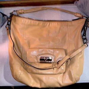 Coach shoulder bag, nude leather